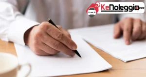 Gestione Digitale del DDT: Semplificare il Documento di Trasporto con la Firma Elettronica 2 Titolare di Autonoleggio che firma un documento di trasporto (DDT)